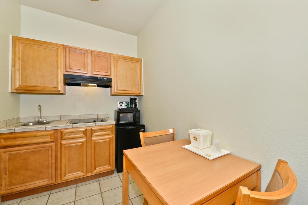 Comfort Suites Amarillo Extérieur photo
