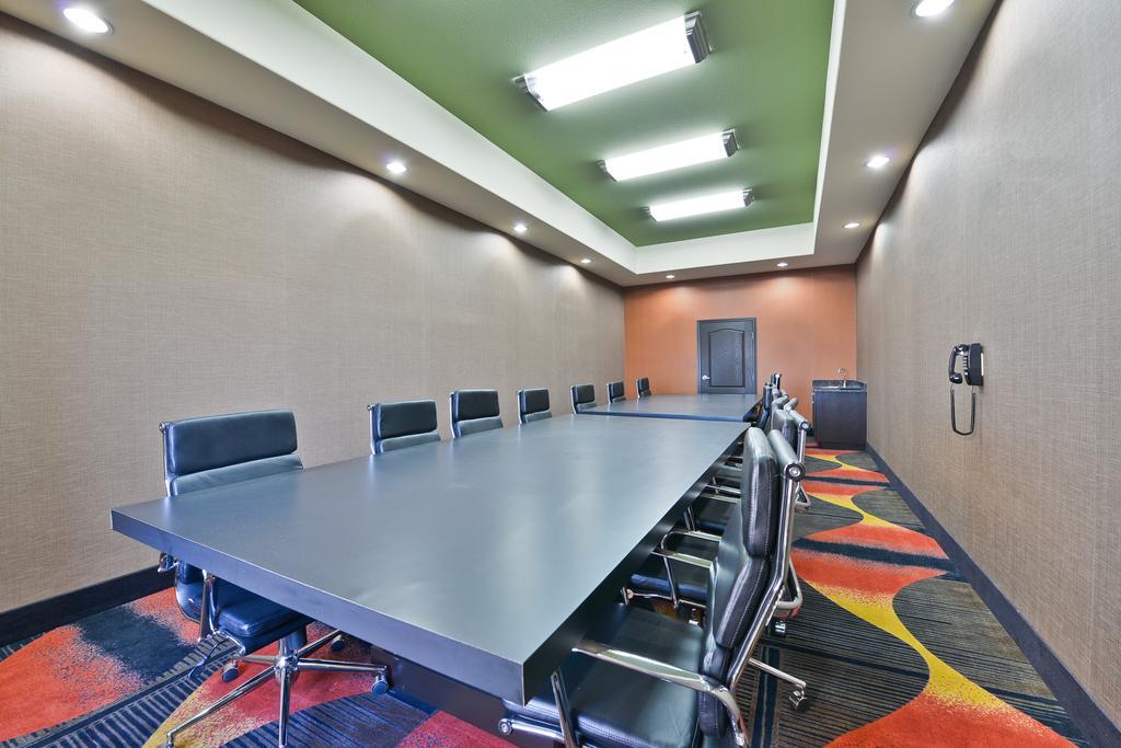 Comfort Suites Amarillo Extérieur photo